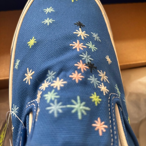 VANS x AOI INDUSTRIES x BETTER GIFT SHOP Glow in the Dark Vans Men’s 9 Wmns 10.5 - Picture 11 of 13